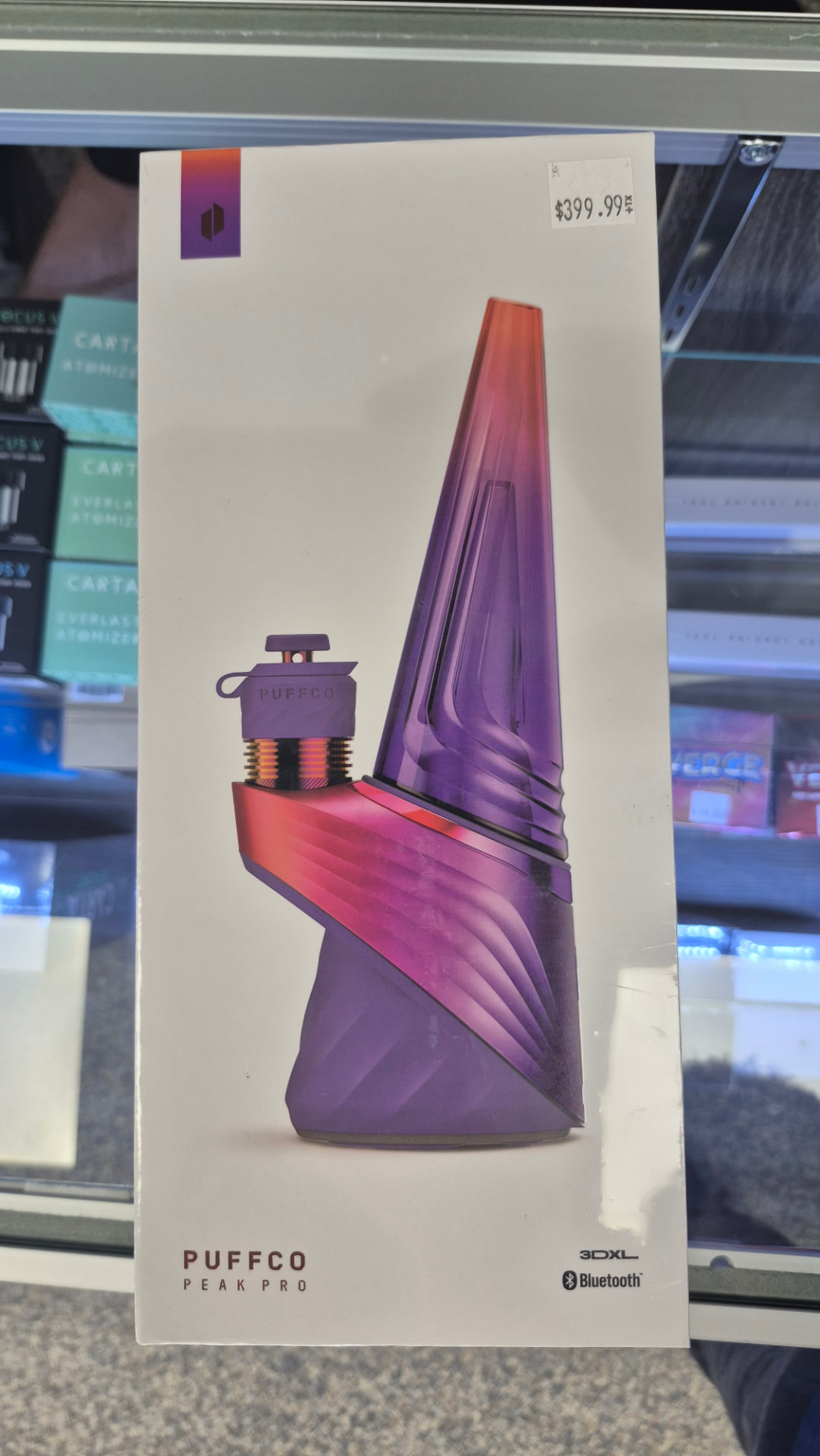 Puffco Peak Pro 3DXL edition box in the glass case